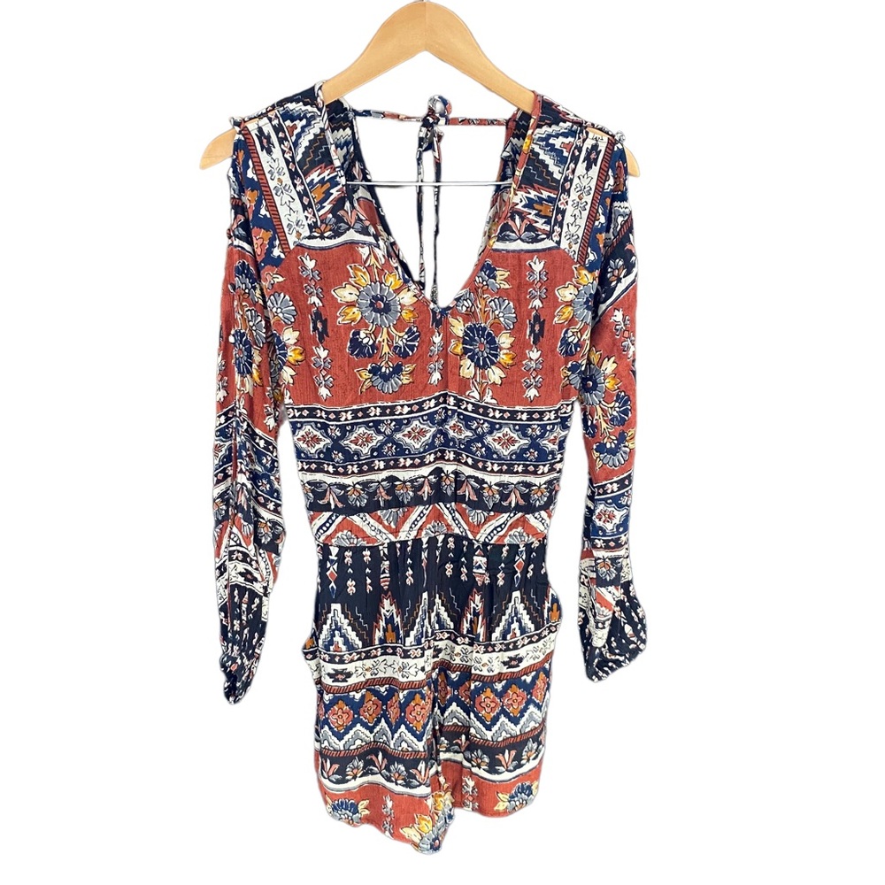 Billabong Women's Romper Size Medium 100% Rayon V-neck and Back Tie Long Sleeves